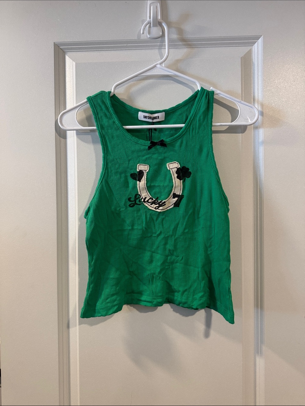 Daydreamer Green Ribbed Horseshoe Appliqué Crop Tank